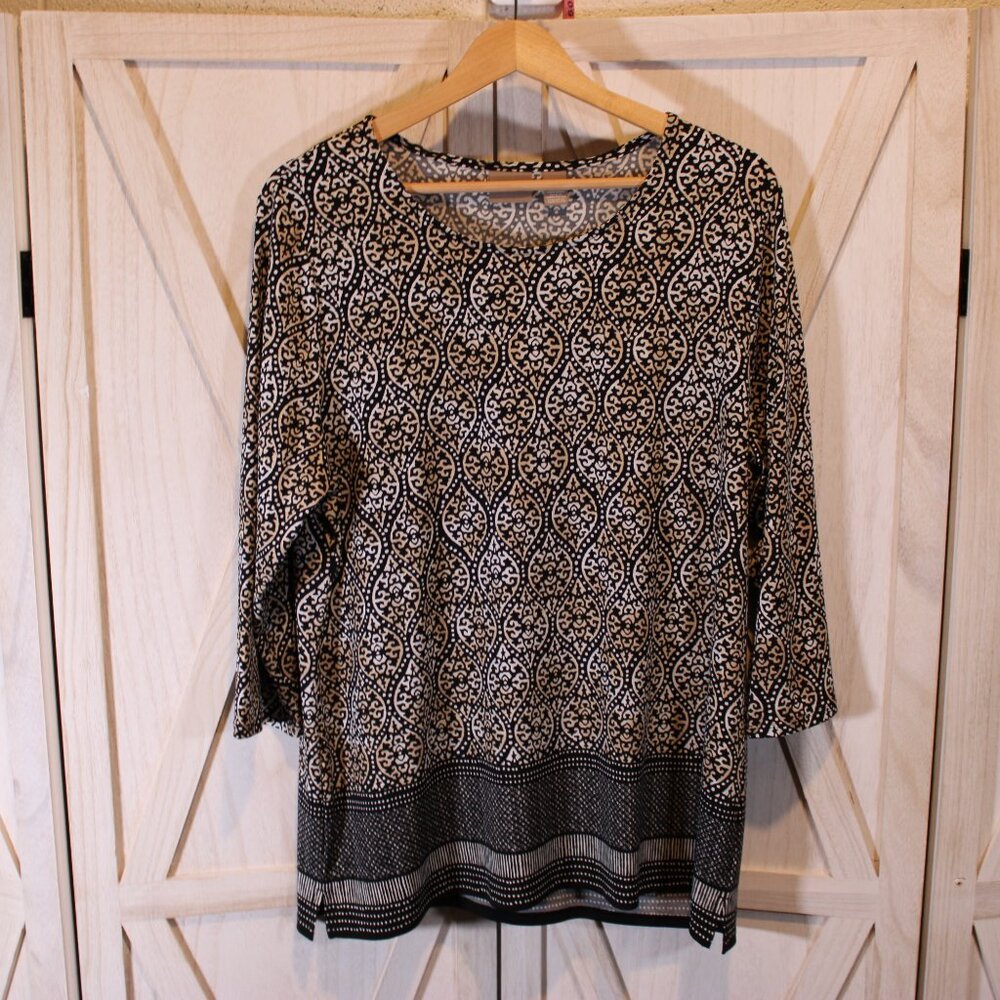 Chico’s Black Geometric Blouse workwear Size 2